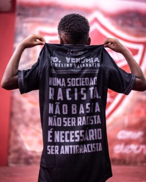 Camisa Edição Racismo - Image 3